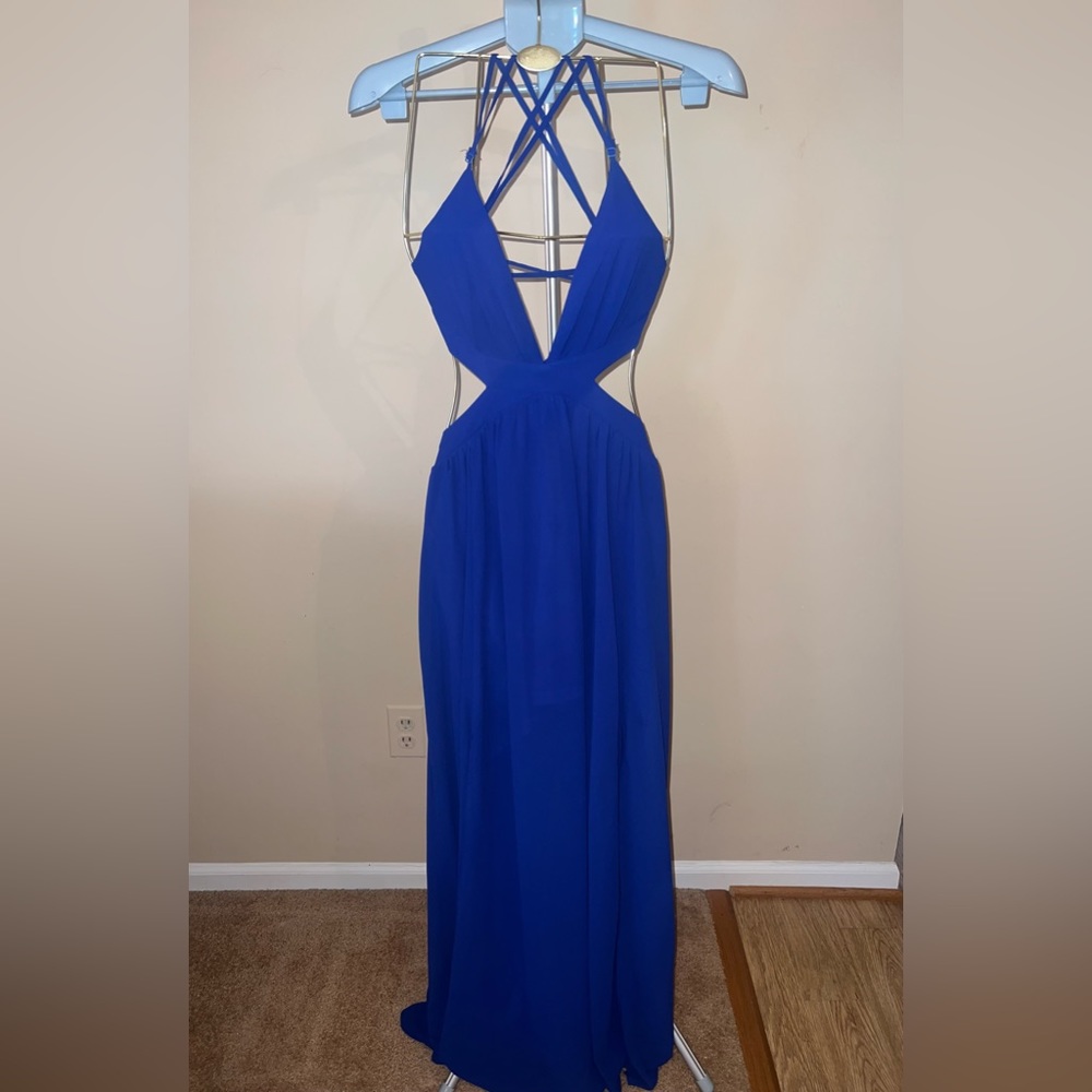 Dress - Picture 2 of 3